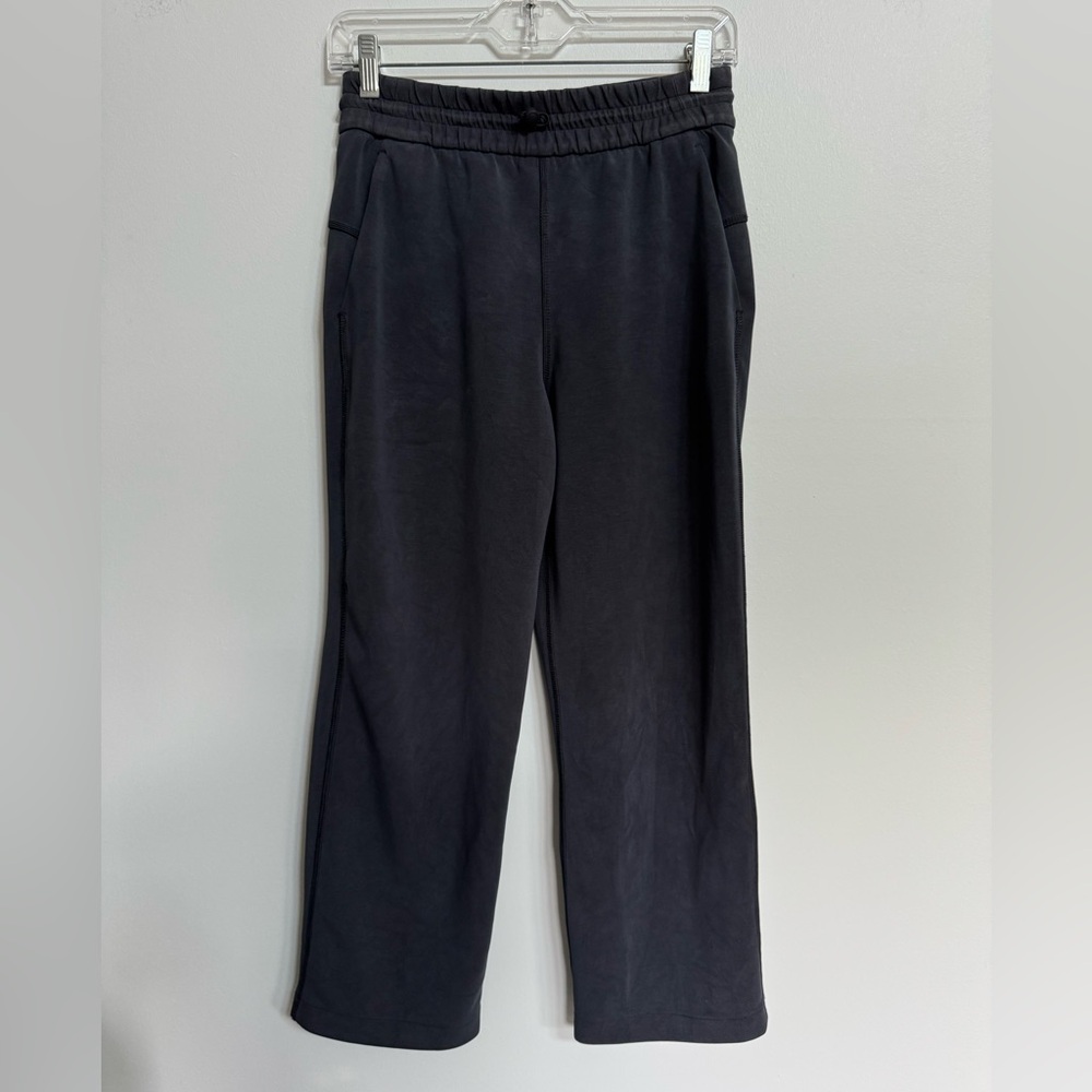 Lululemon Softstreme Gray capri pants Size 4